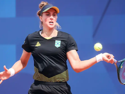 bia-haddad-retorna-ao-tenis-em-2026-apos-pausa-e-revela-decisao-sobre-maternidade