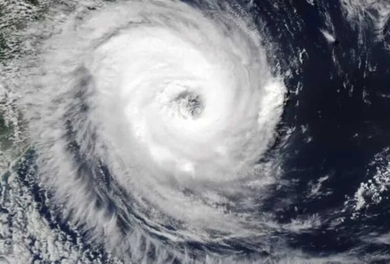 primeiro-ciclone-do-ano-se-aproxima-do-brasil-com-ventos-de-100-km/h