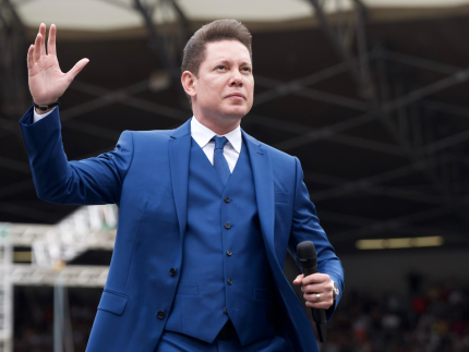 bispo-bruno-leonardo-doa-r$-100-mil-para-tratamento-de-crianca-com-distrofia-muscular