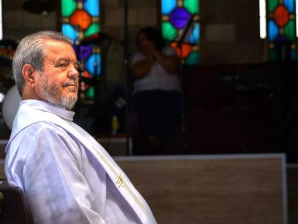 ex-padre-e-condenado-a-24-anos-por-abusos-contra-mais-de-60-criancas-em-minas-gerais