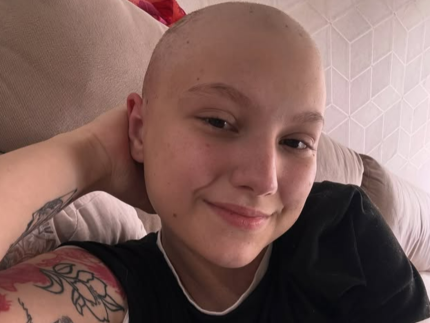 aos-19-anos,-morre-isabel-veloso,-influenciadora-que-lutava-contra-cancer-terminal