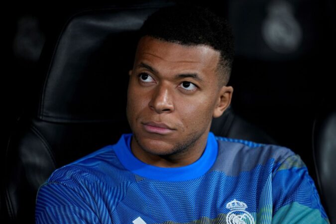 xabi-alonso-revela-que-mbappe-pode-ser-titular-contra-barcelona