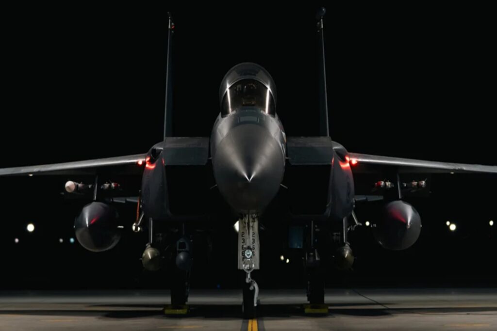 eua-realiza-ataques-aereos-em-“larga-escala”-na-siria