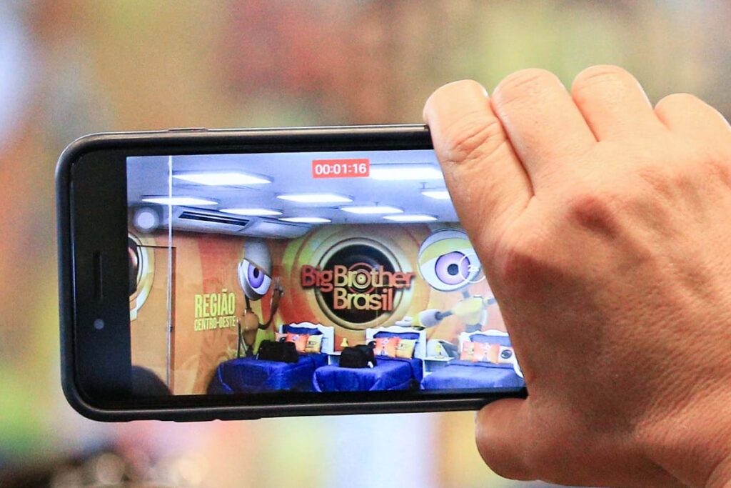 bbb-26:-enquete-revela-quem-deve-entrar-apos-fim-das-casas-de-vidro