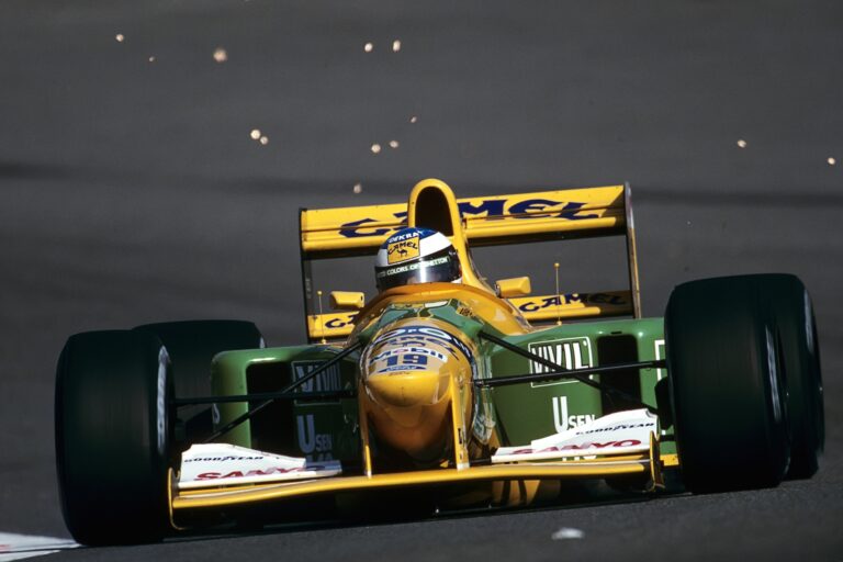carro-da-primeira-vitoria-de-schumacher-na-formula-1-vai-a-leilao
