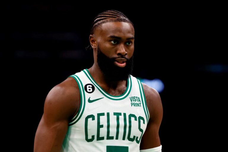 astro-do-boston-celtics-e-multado-pela-nba-apos-criticas-a-arbitragem