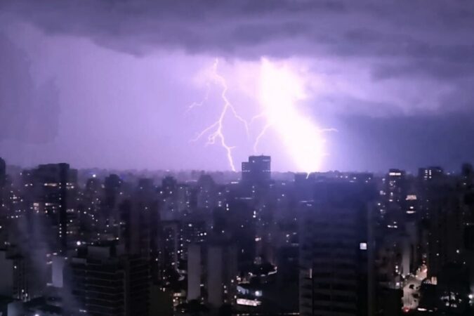 alagamentos-e-falta-de-energia-afetam-sao-paulo-apos-chuva-desta-terca