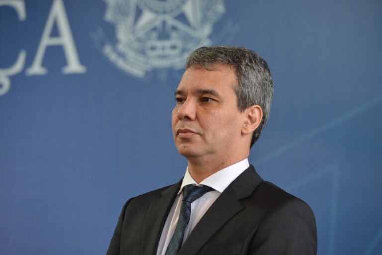 ministro-da-justica-se-reuniu-com-padrinhos-na-ba-antes-da-indicacao