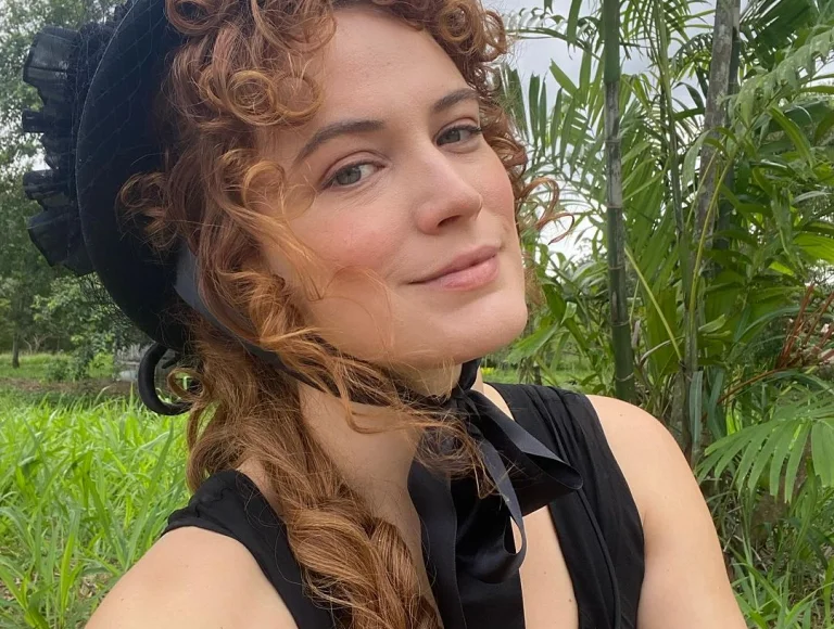 ausencias-de-bianca-bin-e-do-diretor-hugo-de-sousa-marcam-coletiva-de-“dona-beja”