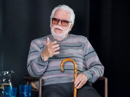 amigos-e-familiares-se-reunem-para-missa-de-7a-dia-de-manoel-carlos