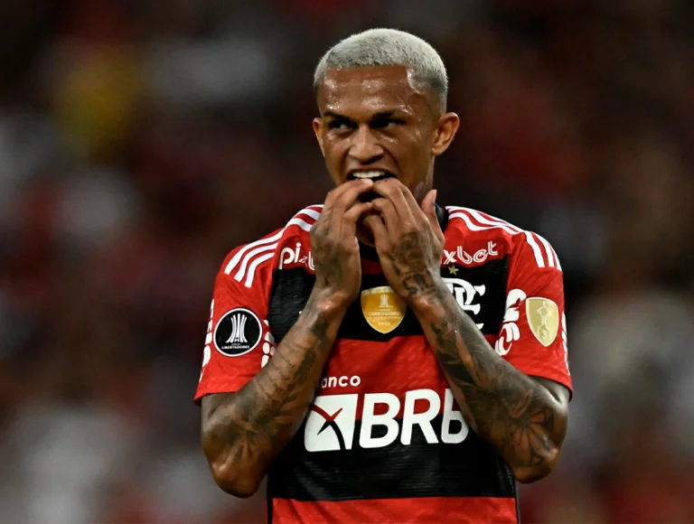 justica-condena-flamengo-a-pagar-mais-de-r$-16,8-milhoes-por-venda-de-wesley.-entenda!