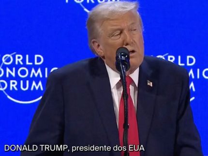 trump-volta-a-exigir-a-groenlandia,-descarta-invasao-militar,-mas-impoe-condicao