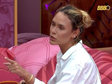sarah-diz-que-ana-paula-foi-atras-de-chaiany-para-“forcar-amizade”-no-“bbb26”
