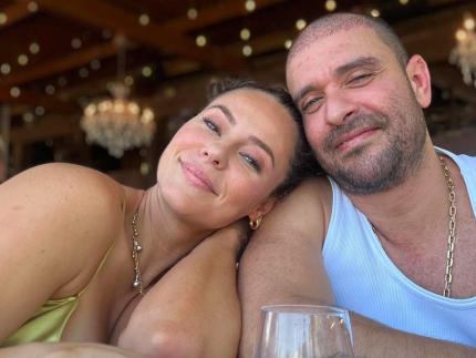 separados,-diogo-nogueira-surpreende-e-exalta-paolla-oliveira-pelos-20-anos-de-carreira