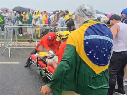 queda-de-raio-deixa-mais-de-70-feridos-em-ato-de-nikolas-ferreira-em-brasilia