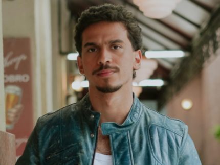 ruan-aguiar-coloca-o-teatro-como-prioridade