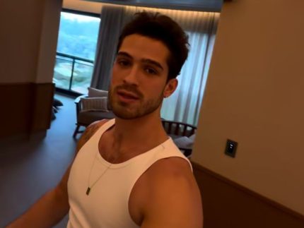 joao-guilherme-abre-as-portas-do-novo-apartamento-apos-longa-reforma