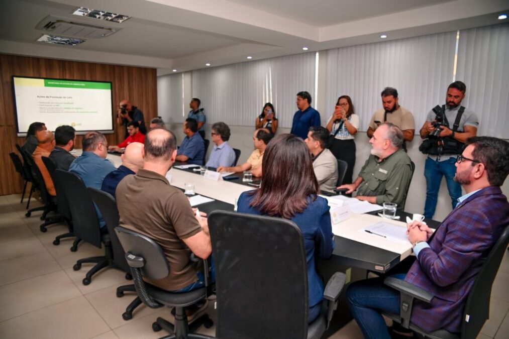 Com presença do governador e vice, agricultura familiar recebe aporte de R$ 11 milhões em programa estadual