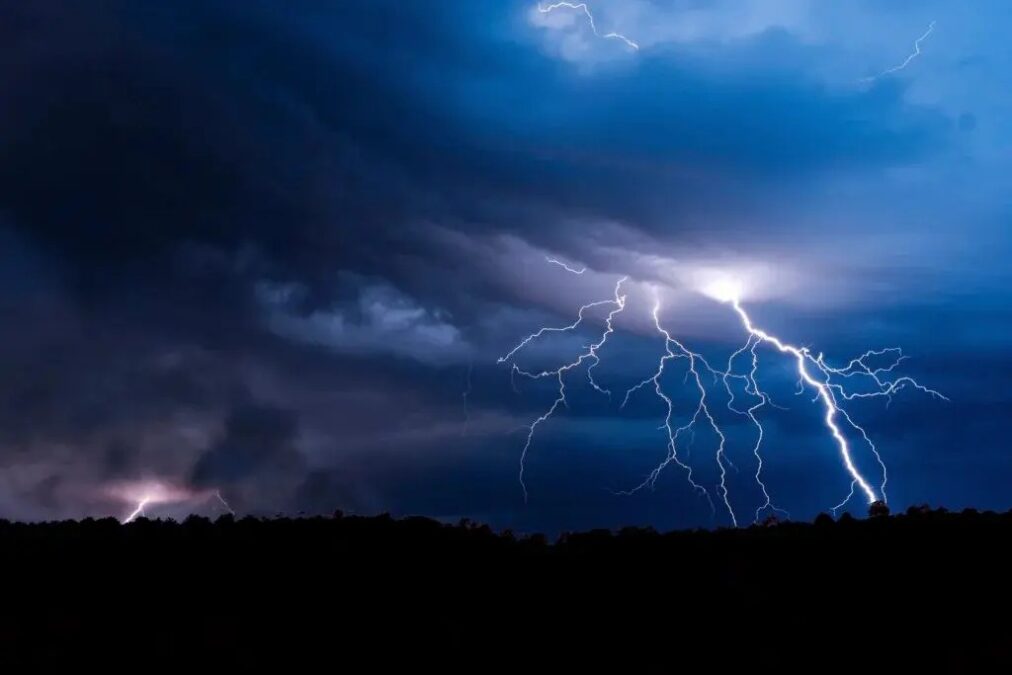 INMET emite alerta de temporais; Sena Madureira entra em risco de ventos fortes e chuva intensa
