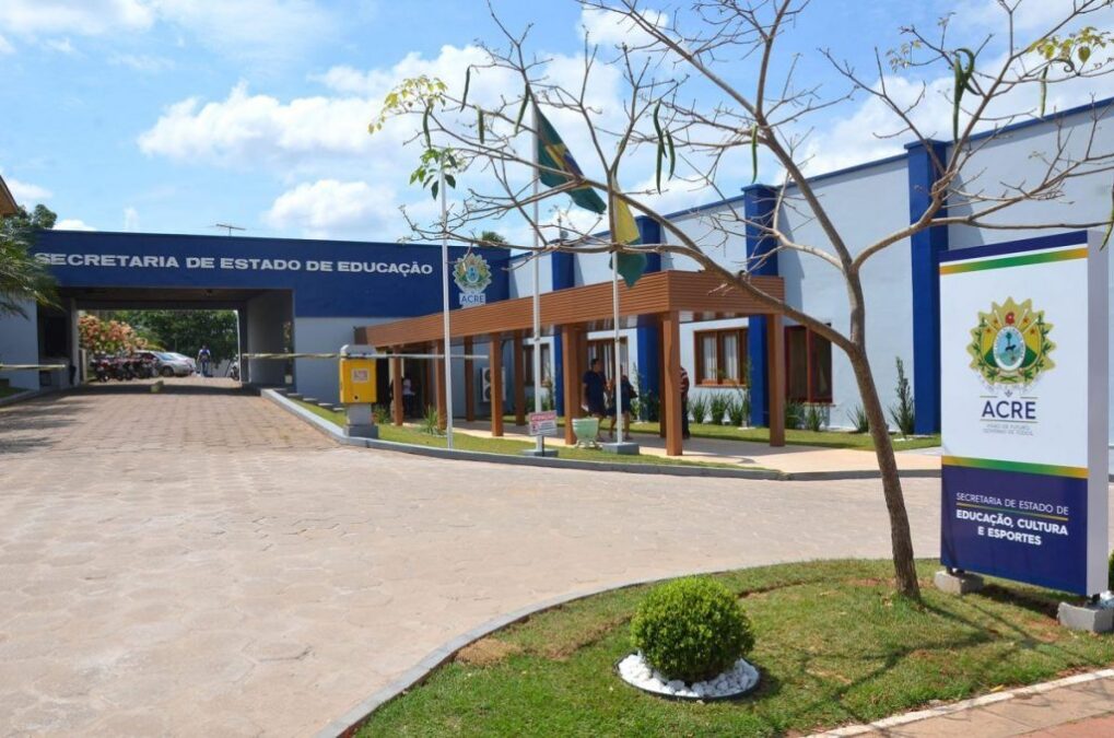 Educação libera locais de prova de seletivo para professores no Acre
