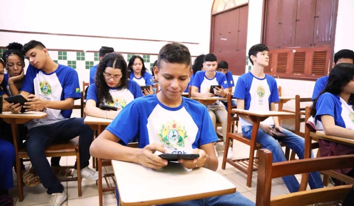 Educação abre seleção com 203 vagas para professores no Acre e bolsa de R$ 2,1 mil
