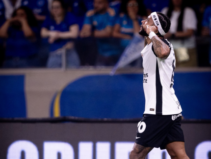 memphis-ganha-bolada-milionaria-em-premiacao-apos-titulo-da-supercopa-com-o-corinthians