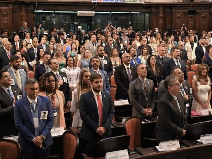 deputados-da-alerj-repudiam-estupro-coletivo-contra-menina-de-13-anos-na-baixada-fluminense