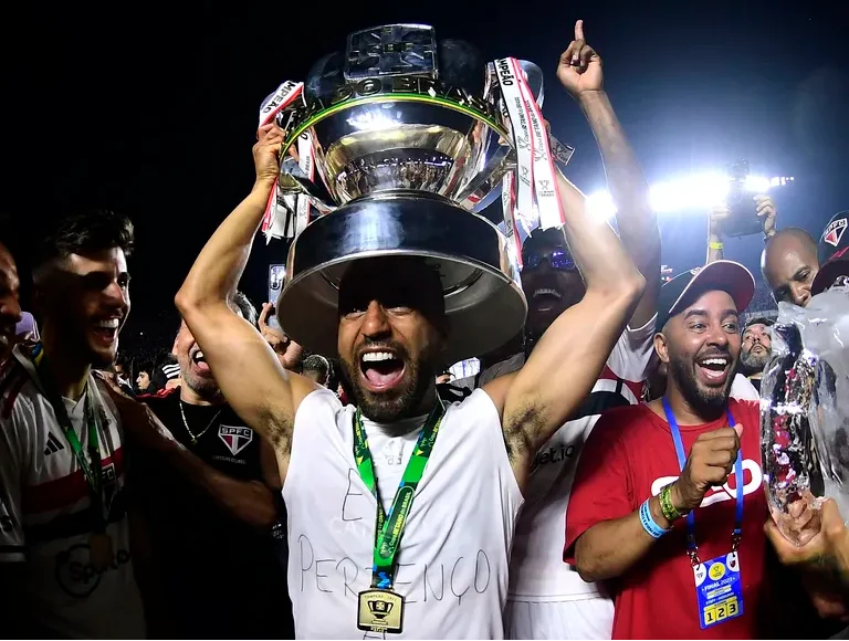 lucas-moura,-do-sao-paulo,-e-condenado-a-pagar-indenizacao-trabalhista-a-ex-funcionario