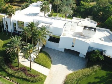 ana-hickmann-diz-temer-vigilancia-do-ex-marido-apos-postagens-sobre-casarao