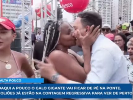 jornalista-ganha-beijao-de-folia-durante-cobertura-de-pre-carnaval-em-pernambuco