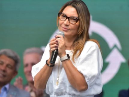 janja-reage-ao-rebaixamento-da-academicos-de-niteroi,-escola-que-homenageou-lula-na-sapucai