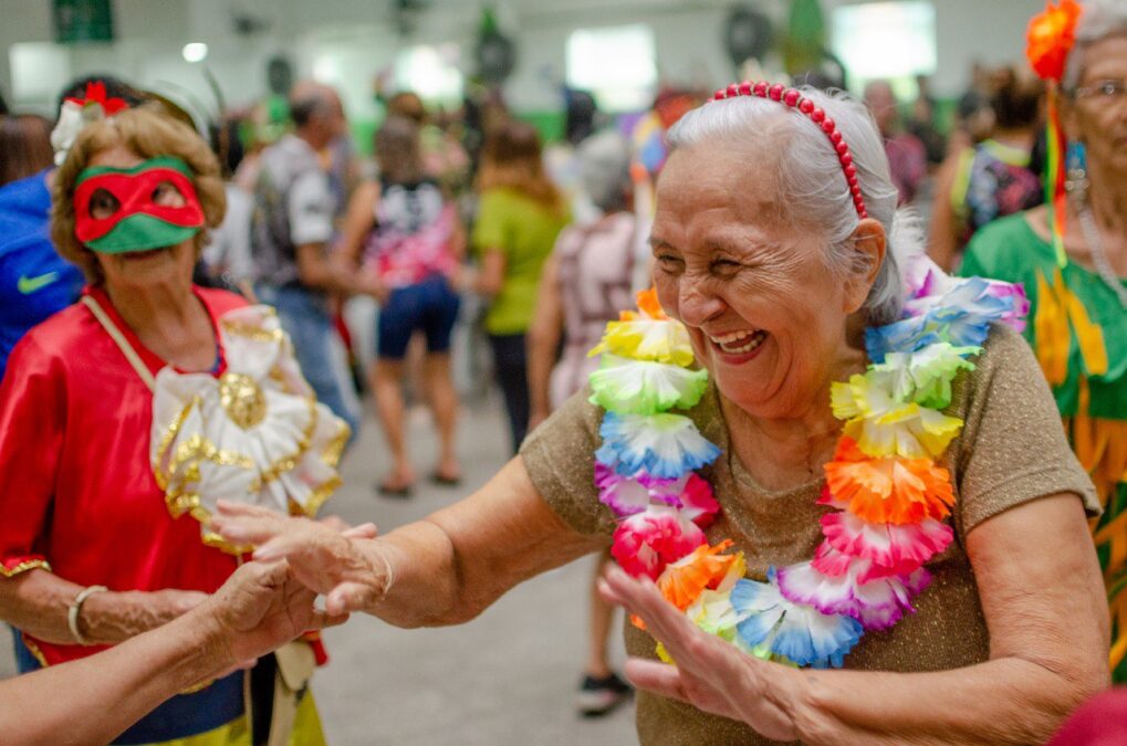 Carnaval da Melhor Idade anima idosos nesta segunda-feira (16) em Sena Madureira