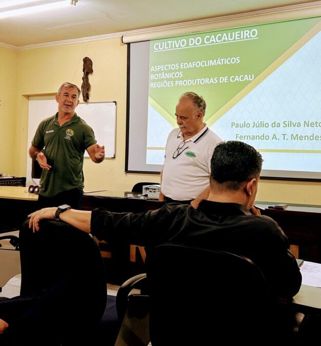 Governo do Acre capacita técnicos em curso avançado de produção e classificação do cacau