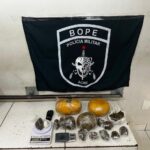 BOPE intensifica as ações de combate ao tráfico de drogas e apreende um adolescente de 17 anos e um suspeito com drogas em bairros distintos de Rio Branco