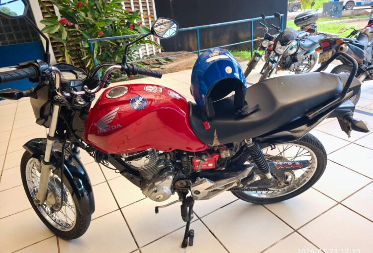 Motocicleta usada em manobras perigosas é apreendida pela Polícia Civil em Rio Branco. Foto: cedida