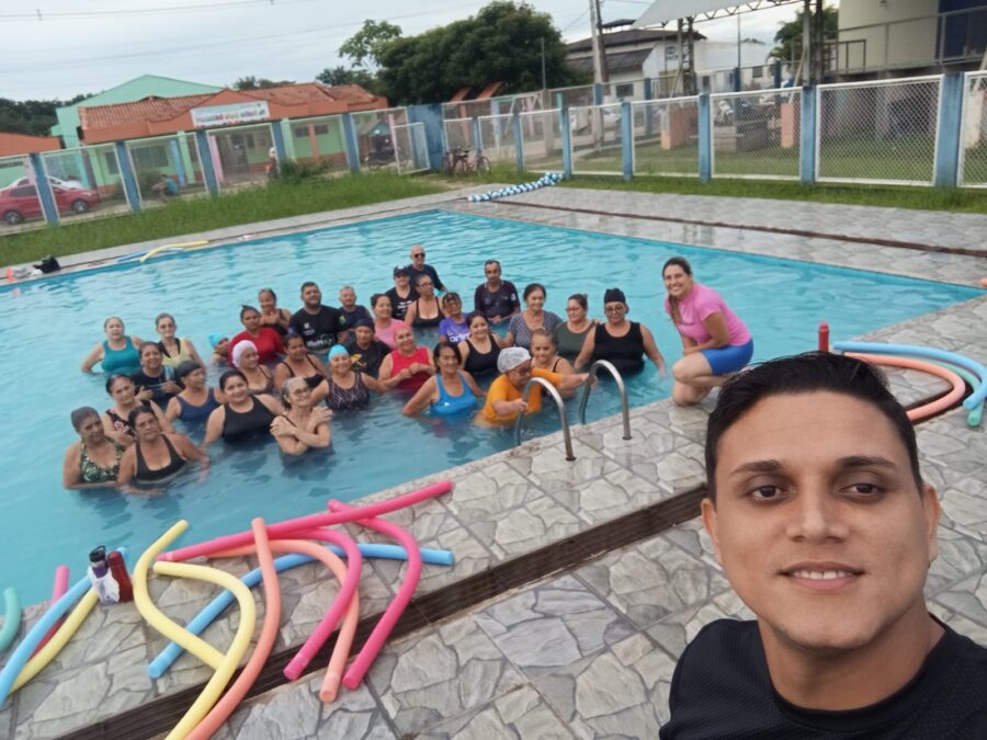 Após revitalizar piscina, Prefeitura oferece Hidroginástica para Idosos em Sena Madureira