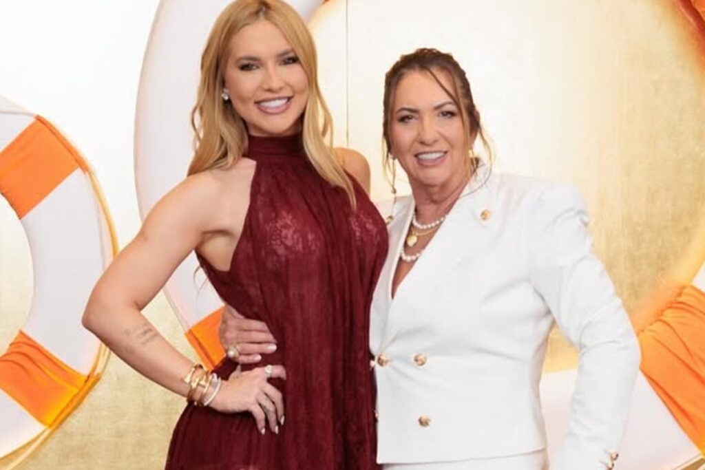 virginia-choca-ao-mostrar-antes-e-depois-das-cirurgias-da-mae.-veja