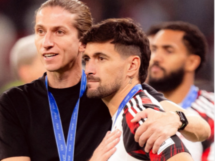 “Os valores não se negociam”: Arrascaeta publica mensagem de apoio a Filipe Luís após demissão “os-valores-nao-se-negociam”:-arrascaeta-publica-mensagem-de-apoio-a-filipe-luis-apos-demissao