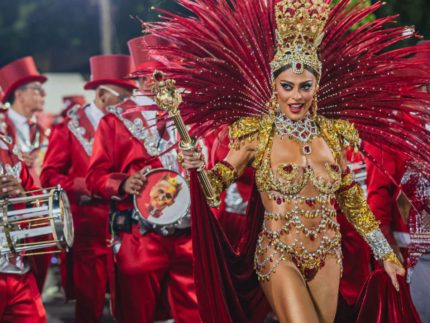 juliana-paes-explica-por-que-ficou-de-fora-do-desfile-de-rua-da-viradouro