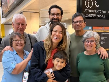 mia-mello-retorna-ao-brasil-apos-dias-retida-no-catar-em-meio-a-guerra-no-oriente-medio