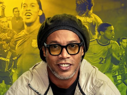 ronaldinho-gaucho-ganha-documentario-na-netflix-com-depoimentos-de-messi-e-neymar-jr.