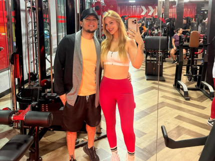 apos-confusao-com-ex-em-academia,-pai-de-melody-assume-namoro-com-influenciadora-de-22-anos