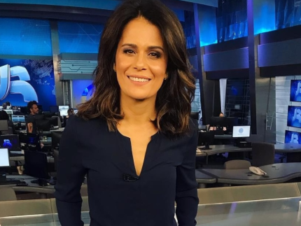 adriana-araujo-rompe-o-silencio-sobre-saida-da-record:-“situacao-traumatica”