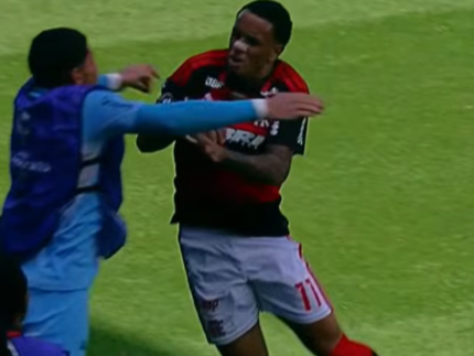 flamengo-decide-com-golacos,-vence-olimpia-e-avanca-a-final-da-libertadores-sub-20