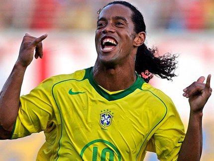 de-romario-a-vini-jr.,-futebol-celebra-ronaldinho-gaucho-em-seu-aniversario;-veja-homenagens