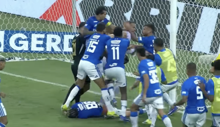 pancadaria-em-final:-cruzeiro-e-galo-fazem-acordo-para-evitar-penas-maiores.-entenda!