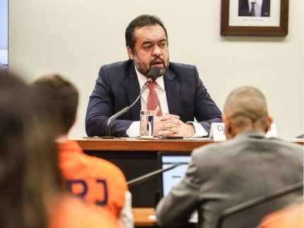 tse-declara-claudio-castro-inelegivel-por-oito-anos;-entenda-quem-governara-o-rj