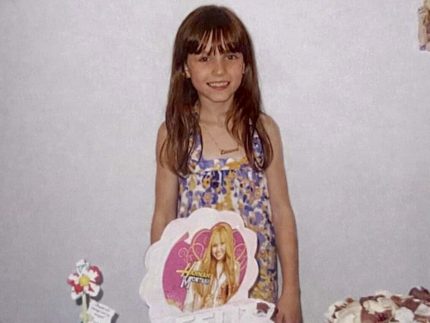 larissa-manoela-brinca-com-“dupla-personalidade”-e-resgata-festa-inspirada-em-hannah-montana