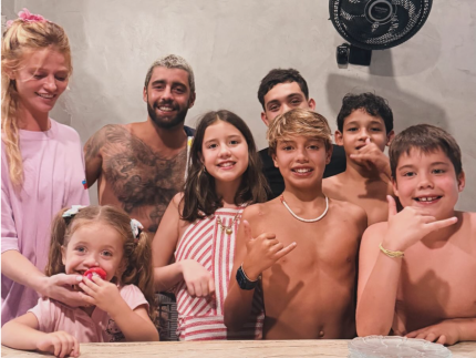 scooby-mostra-festa-surpresa-para-dom-com-irmaos-reunidos-apos-critica-de-luana-piovani