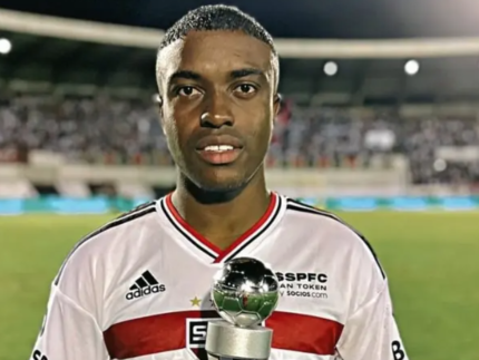 sao-paulo-e-cobrado-na-justica-por-divida-milionaria-envolvendo-ex-volante-do-clube